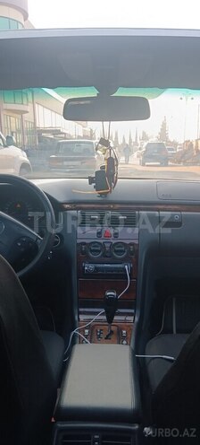 Mercedes E 270 2000, 450,000 km - 2.7 l - Biləsuvar
