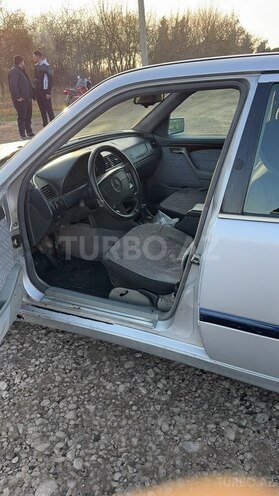 Mercedes C 220 1995, 460,000 km - 2.2 l - Saatlı