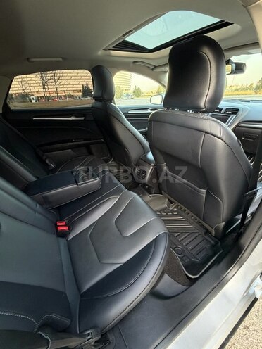 Ford Fusion (North America) 2019, 118,000 km - 2.0 л - Bakı