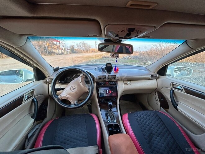 Mercedes  2002, 250,000 km - 2.6 л - Saatlı