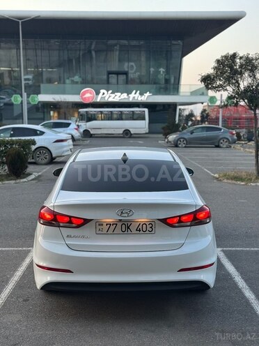 Hyundai Elantra 2018, 83,330 km - 2.0 л - Bakı
