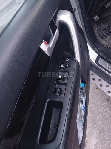 Kia Sorento 2010, 392,000 km - 2.0 l - Bakı