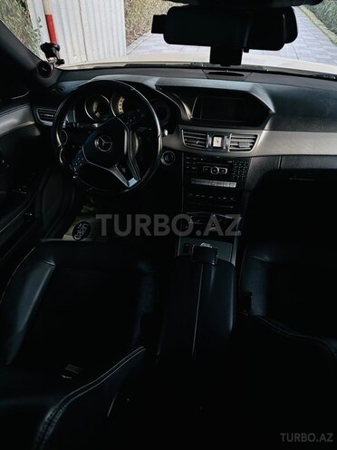 Mercedes E 250 2013, 164,000 km - 2.1 л - Salyan