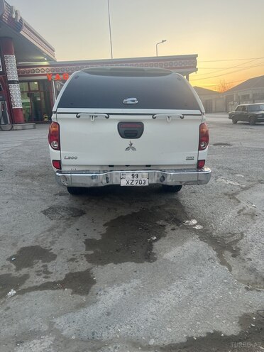 Mitsubishi L200 2014, 346,111 km - 2.5 л - Sumqayıt