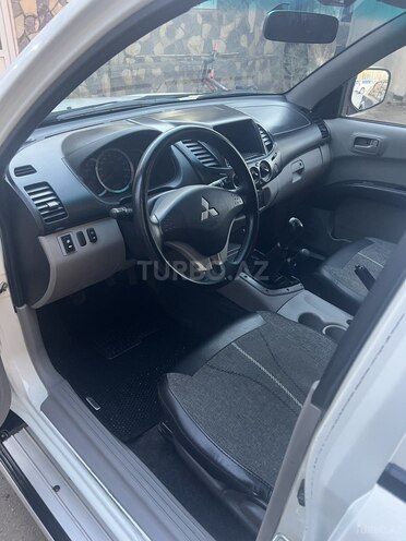 Mitsubishi L200 2014, 346,111 km - 2.5 л - Sumqayıt