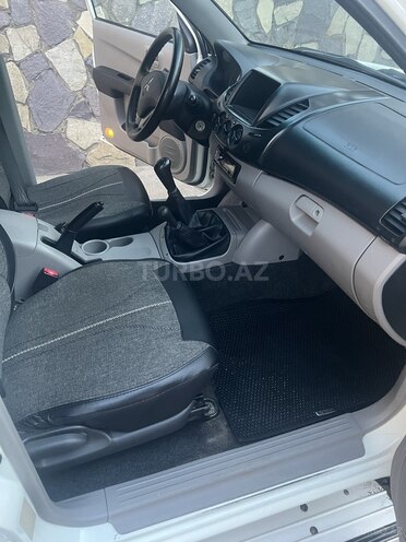 Mitsubishi L200 2014, 346,111 km - 2.5 л - Sumqayıt