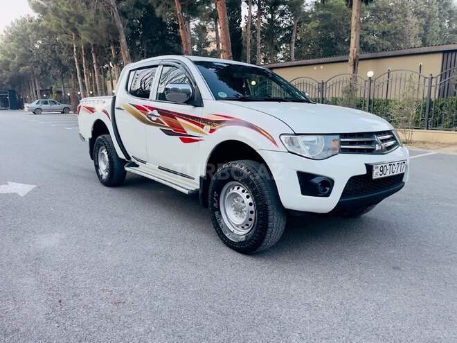 Mitsubishi L200 2013, 195,000 km - 2.5 l - Xırdalan