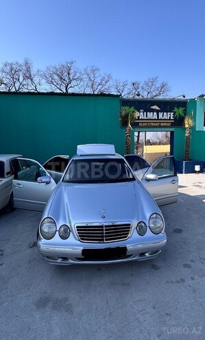Mercedes E 240 2000, 300,000 km - 2.4 l - Göyçay