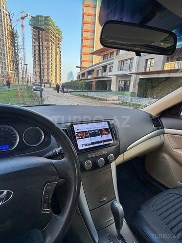 Hyundai Sonata-10