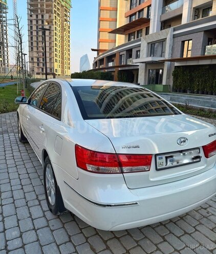 Hyundai Sonata-5