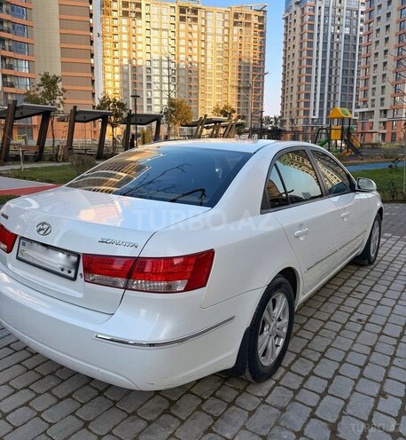 Hyundai Sonata-6