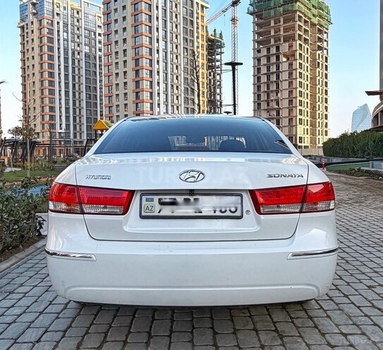 Hyundai Sonata-4