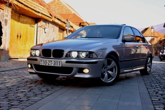 BMW 528 1996, 385,000 km - 2.8 l - Qax