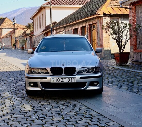 BMW 528 1996, 385,000 km - 2.8 l - Qax