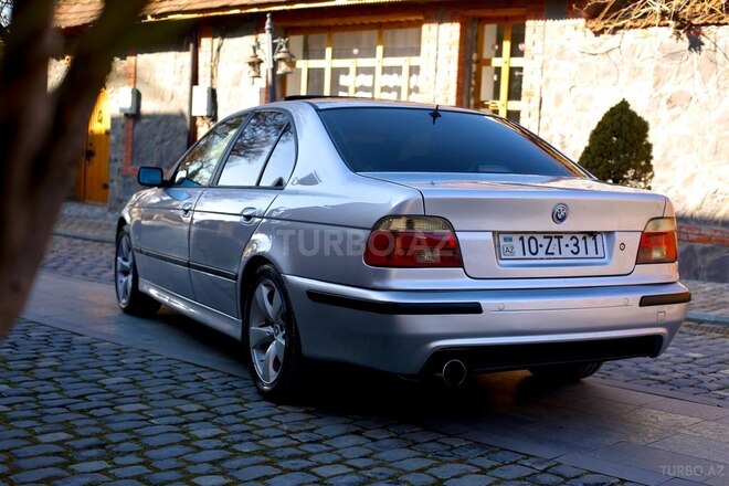 BMW 528 1996, 385,000 km - 2.8 l - Qax