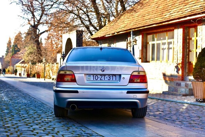 BMW 528 1996, 385,000 km - 2.8 l - Qax