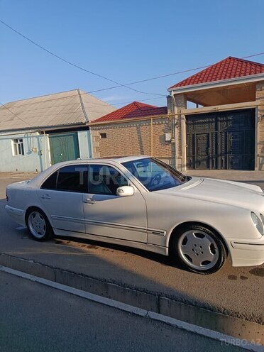 Mercedes E 430-5