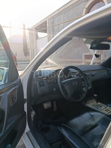 Mercedes E 430-13
