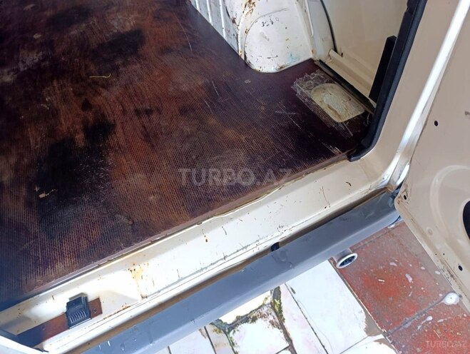 Ford Transit 1999, 412,000 km - 2.5 l - İmişli