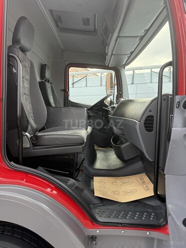 Mercedes Atego 818-15