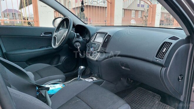 Hyundai i30 2011, 334,000 km - 1.6 l - Bakı