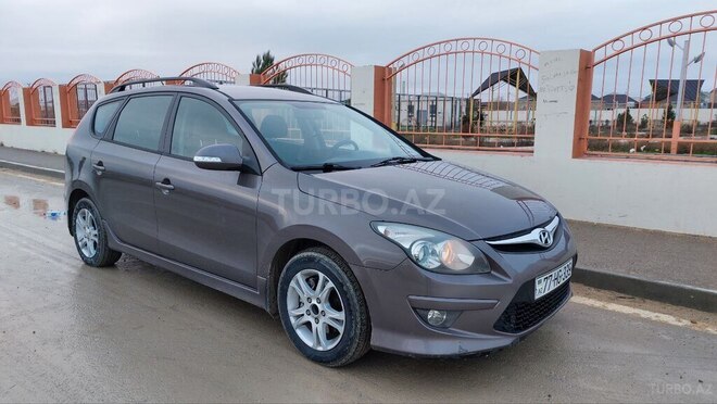Hyundai i30 2011, 334,000 km - 1.6 l - Bakı