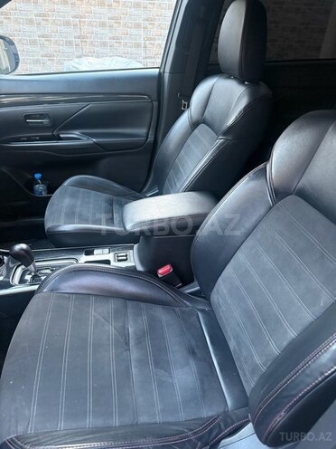 Mitsubishi Outlander 2020, 170,000 km - 2.4 l - Bakı