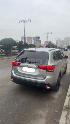 Mitsubishi Outlander 2020, 170,000 km - 2.4 l - Bakı