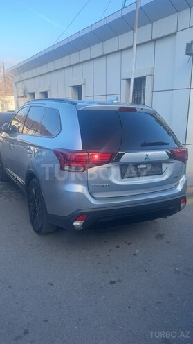 Mitsubishi Outlander 2020, 170,000 km - 2.4 l - Bakı