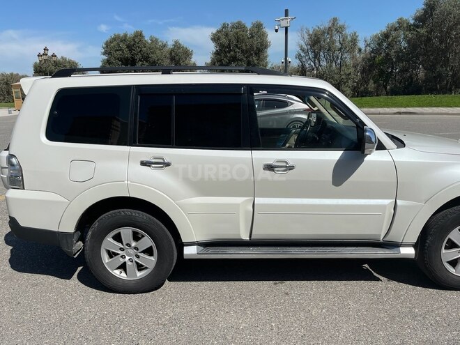 Mitsubishi Pajero 2008, 270,000 km - 3.0 l - Bakı