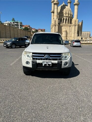 Mitsubishi Pajero 2008, 270,000 km - 3.0 l - Bakı