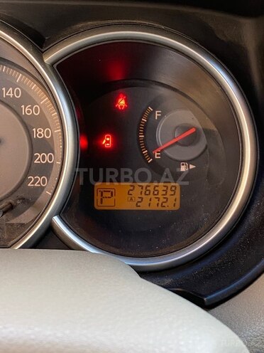 Nissan Tiida 2008, 276,639 km - 1.6 l - Sumqayıt