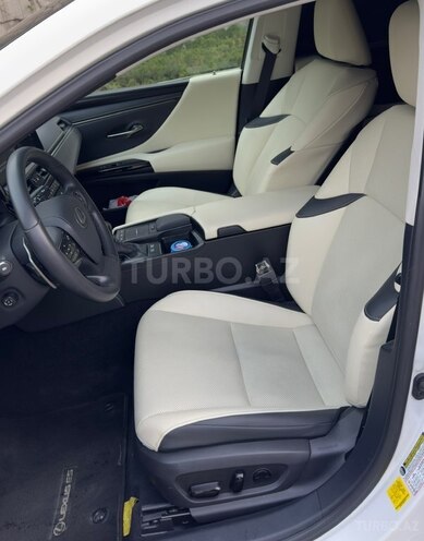 Lexus ES 300h 2023, 26,000 km - 2.5 l - Bakı