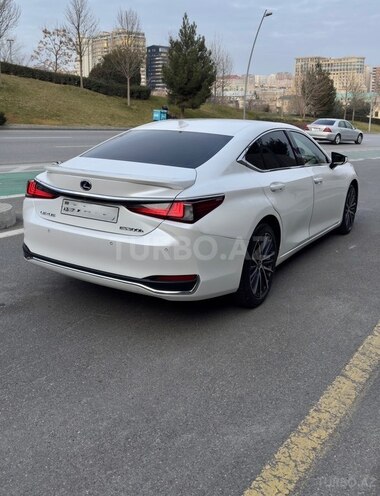 Lexus ES 300h 2023, 26,000 km - 2.5 l - Bakı
