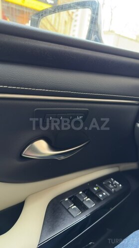 Lexus ES 300h 2023, 26,000 km - 2.5 l - Bakı