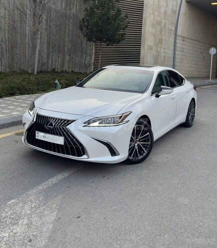 Lexus ES 300h 2023, 26,000 km - 2.5 l - Bakı