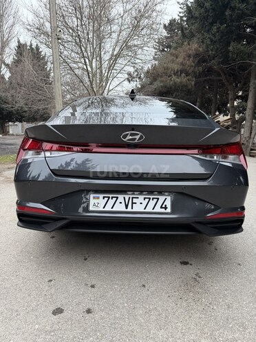 Hyundai Elantra 2022, 31,600 km - 2.0 l - Bakı