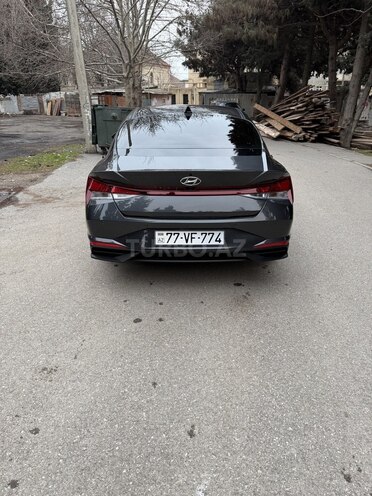Hyundai Elantra 2022, 31,600 km - 2.0 l - Bakı