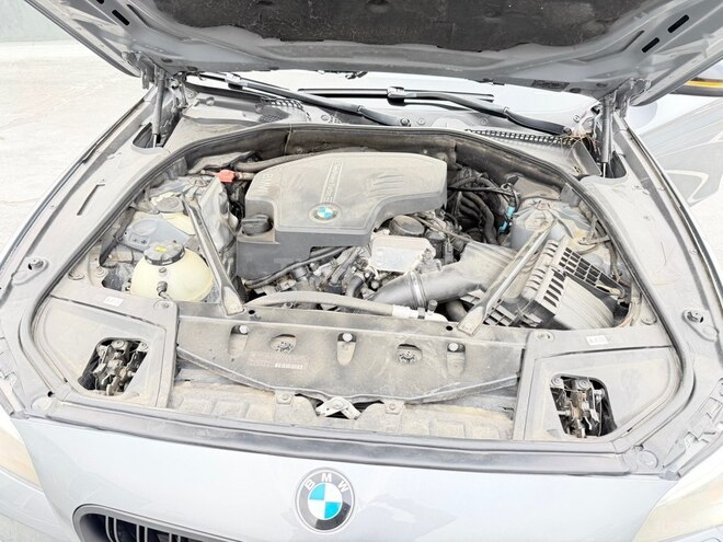 BMW 528-9