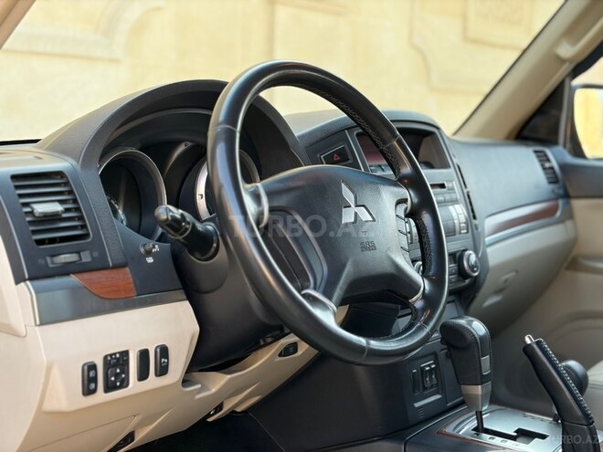 Mitsubishi Pajero 2007, 265,000 km - 3.0 л - Bakı