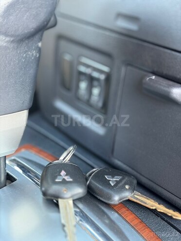 Mitsubishi Pajero 2007, 265,000 km - 3.0 л - Bakı