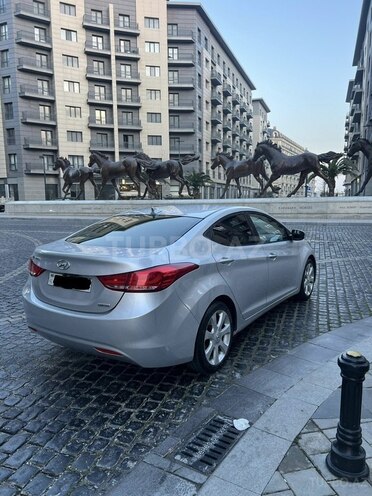 Hyundai Elantra 2013, 235,767 km - 1.8 л - Bakı