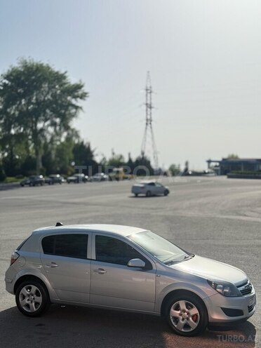 Opel Astra 2007, 300,000 km - 1.3 l - Şəki