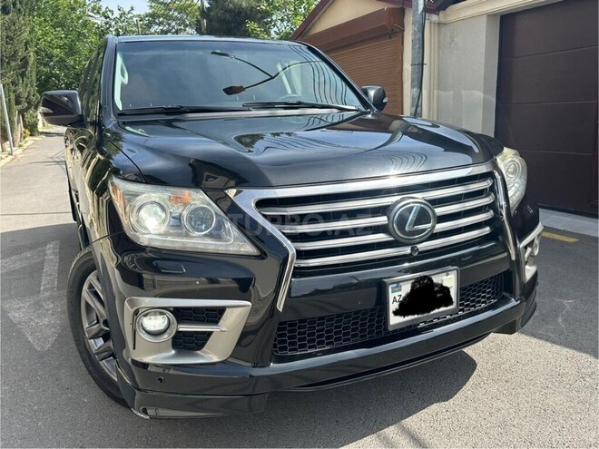 Lexus LX 570 2013, 300,000 km - 5.7 l - Bakı