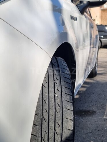 Toyota Corolla Fielder 2019, 180,000 km - 1.5 л - Bakı