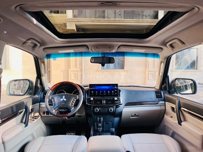 Mitsubishi Pajero 2011, 127,000 km - 3.5 л - Bakı