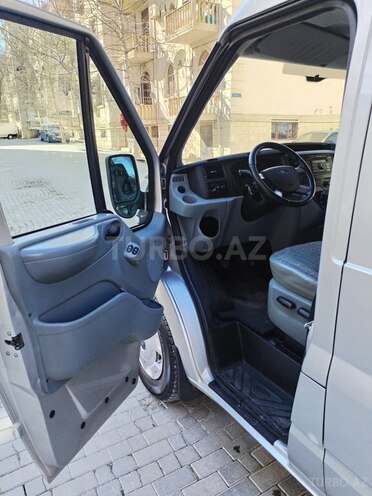 Ford Transit 2009, 194,000 km - 2.4 л - Bakı