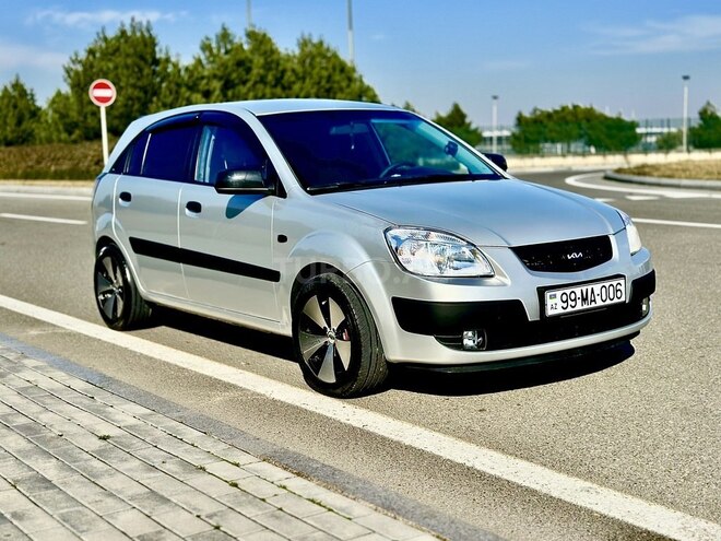 Kia Pride-2