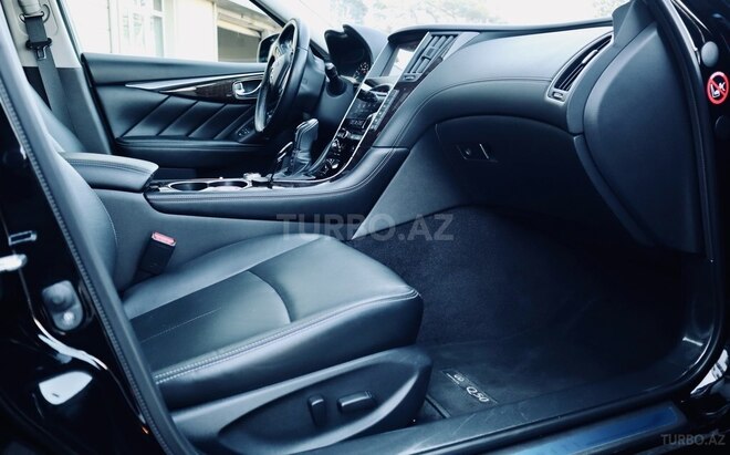Infiniti Q50-8