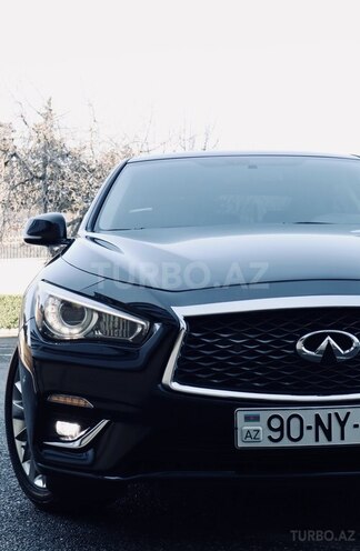 Infiniti Q50-2